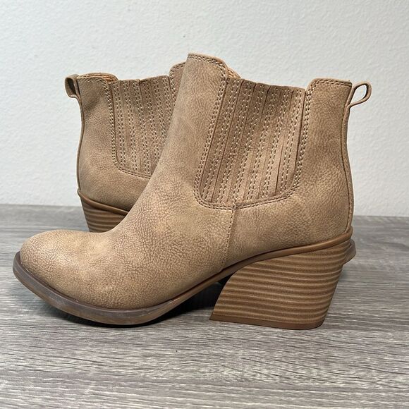 Korks Women's Hadley Chelsea Booties Boots Shoes - Picture 2 of 7